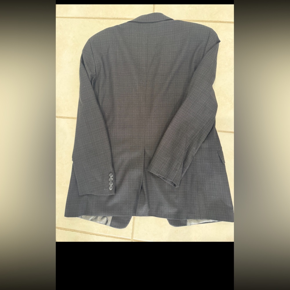 Theory Men's Classic Gray Blazer - Picture 5 of 5